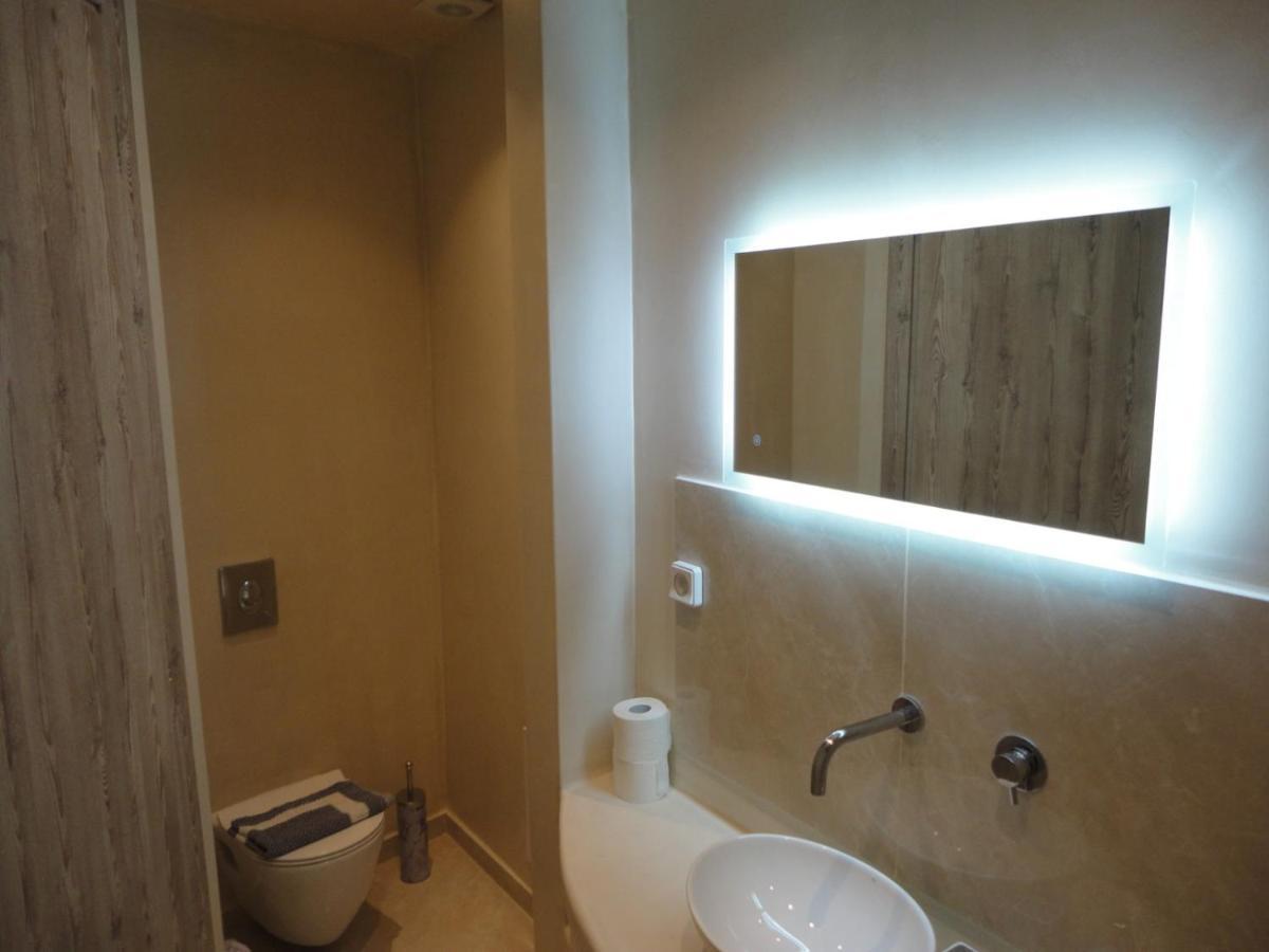 Triena Apartments Fira  Ngoại thất bức ảnh