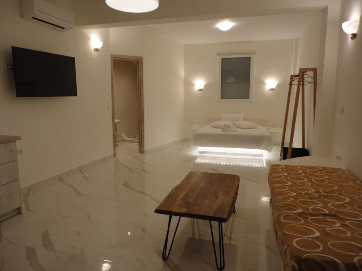 Triena Apartments Fira  Ngoại thất bức ảnh