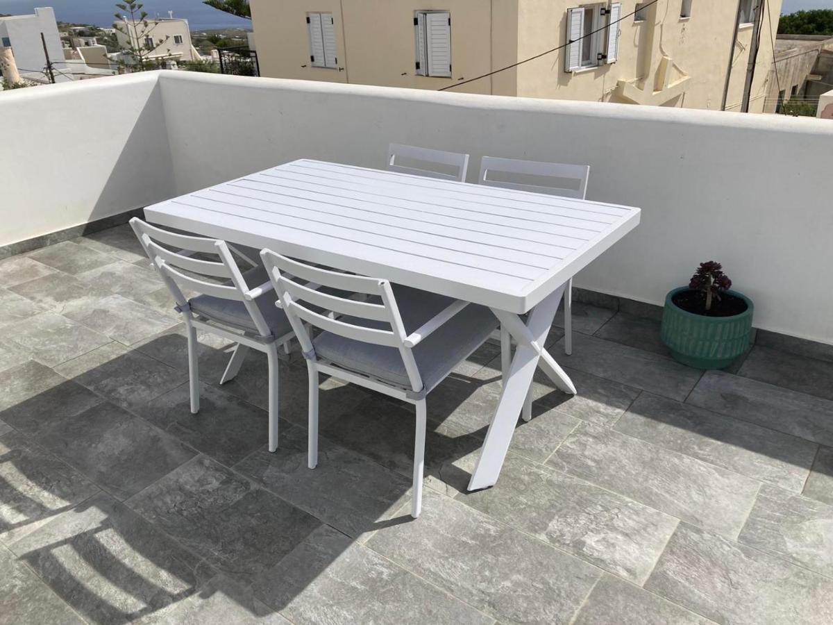 Triena Apartments Fira  Ngoại thất bức ảnh
